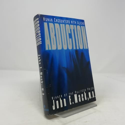 Pre-Owned ABDUCTION: HUMAN ENCOUNTERS WITH ALIENS (Hardcover) 0684195399 9780684195391