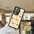 thumbnail image 2 of ¡Haz una declaración con esta moderna funda para teléfono con estampado de dibujos animados para iPhone!, 2 of 4