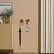 thumbnail image 5 of 2 juegos de llaveros con diseño de rosas, ganchos de madera para pared, organizador de llaves, decoración de rosas, colgador de madera para habitación., 5 of 7