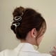 thumbnail image 3 of Pinzas para el pelo Pinzas grandes con perlas Pinzas metálicas antideslizantes Pinzas plateadas y doradas Accesorios para el cabello de fijación fuerte para mujeres y niñas Accesorios para el cabello, 3 of 3