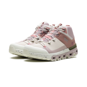 On WOMENS Cloudtrax WMNS Rose Ivory 53.99054 from Stadium Goods
