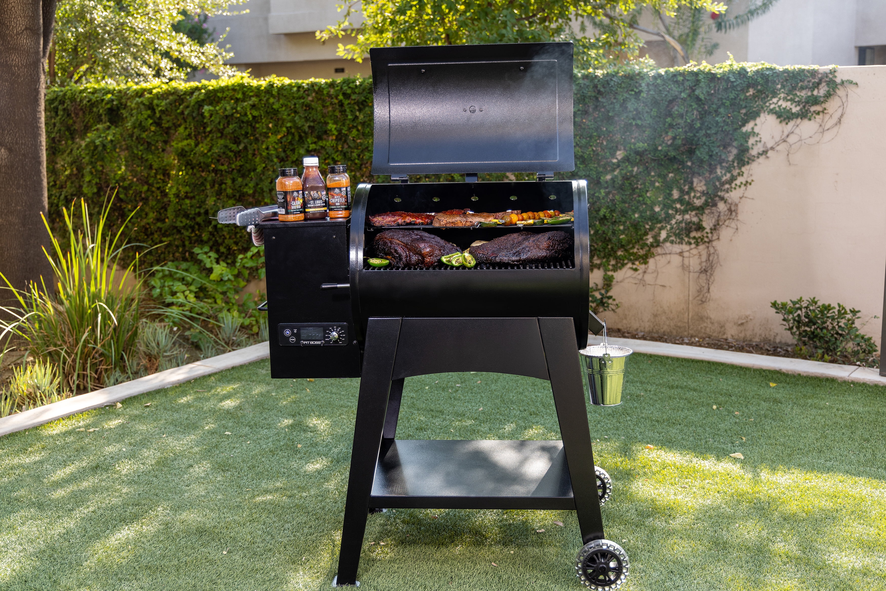 Pit Boss 700FB1 Wood Pellet Grill