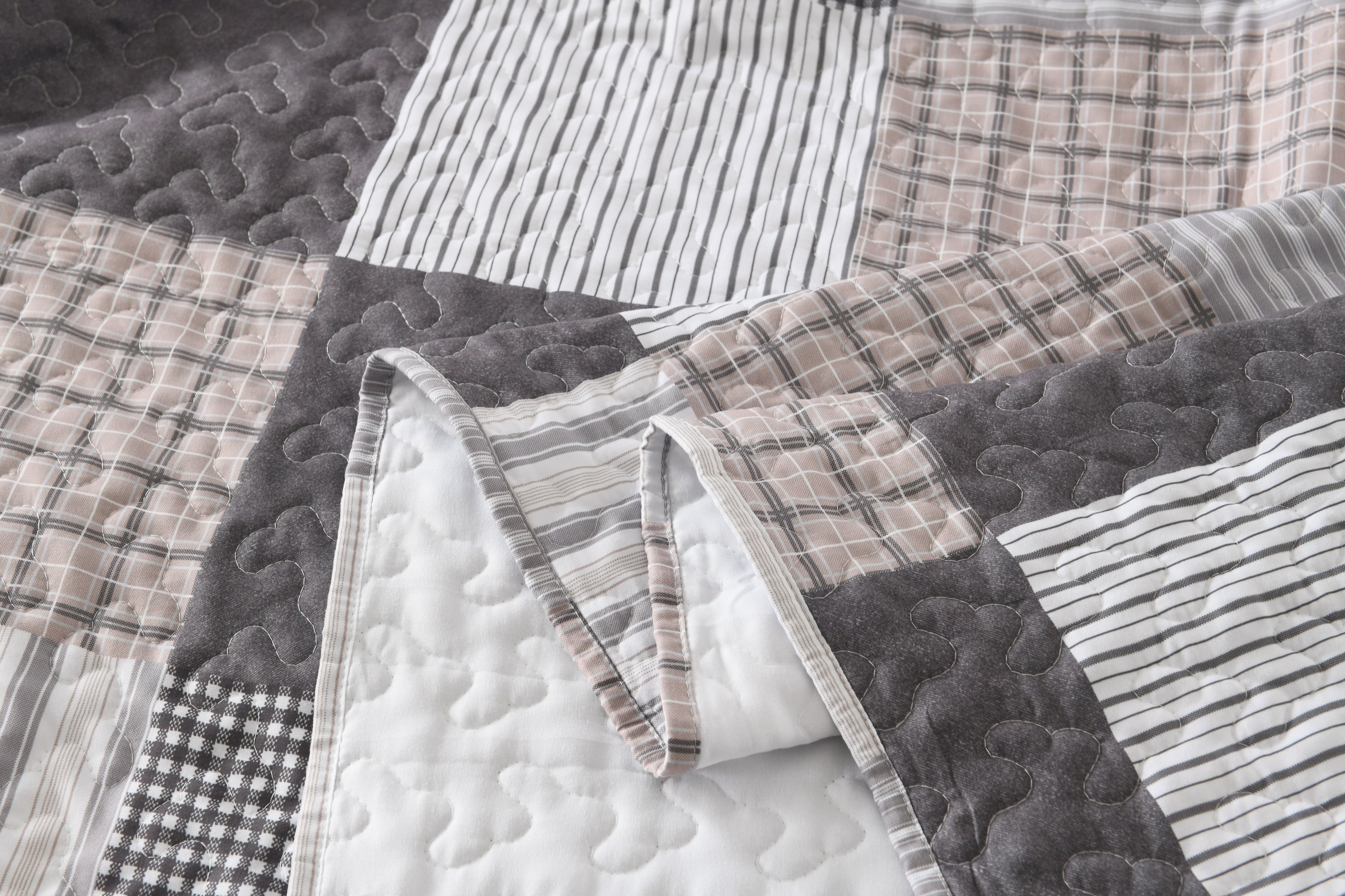 GREAGLE Gray Polyester Summer Quilt with Sham, Twin - Lightweight