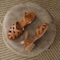 thumbnail image 4 of Latrodar Sandales Plates pour Femmes Sandales Femmes Randonnée Confortables Extensibles Sandales de Plage Boucle Bout Rond Chaussures d'Été Talon Bas (1 Pouces-2 Pouces) Moyennes Sandales Solides pour Femmes Âgées Cadeaux Scolaires pour Elle, 4 of 5