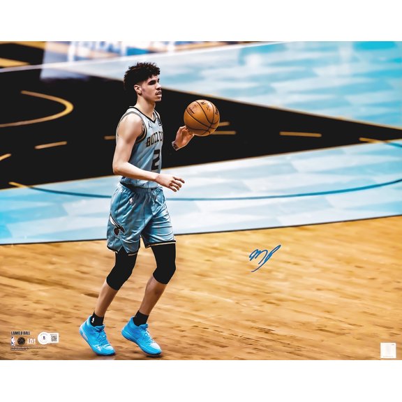 LaMelo Ball Autographed 16x20 Photo Charlotte Hornets Beckett BAS 212973