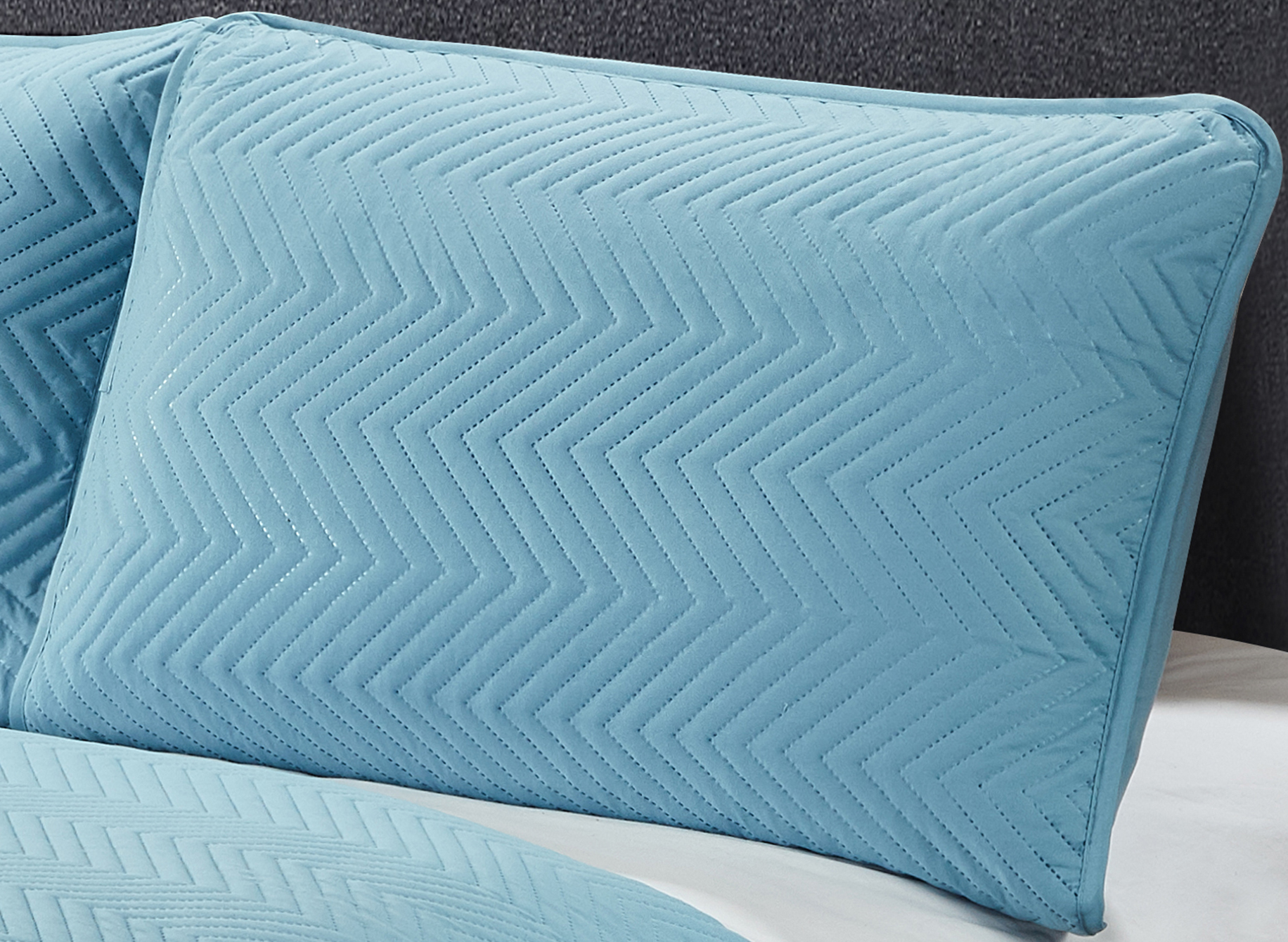 Harper Lane Trista Chevron Stitch 3-piece Quilt Set Blue Full/Queen