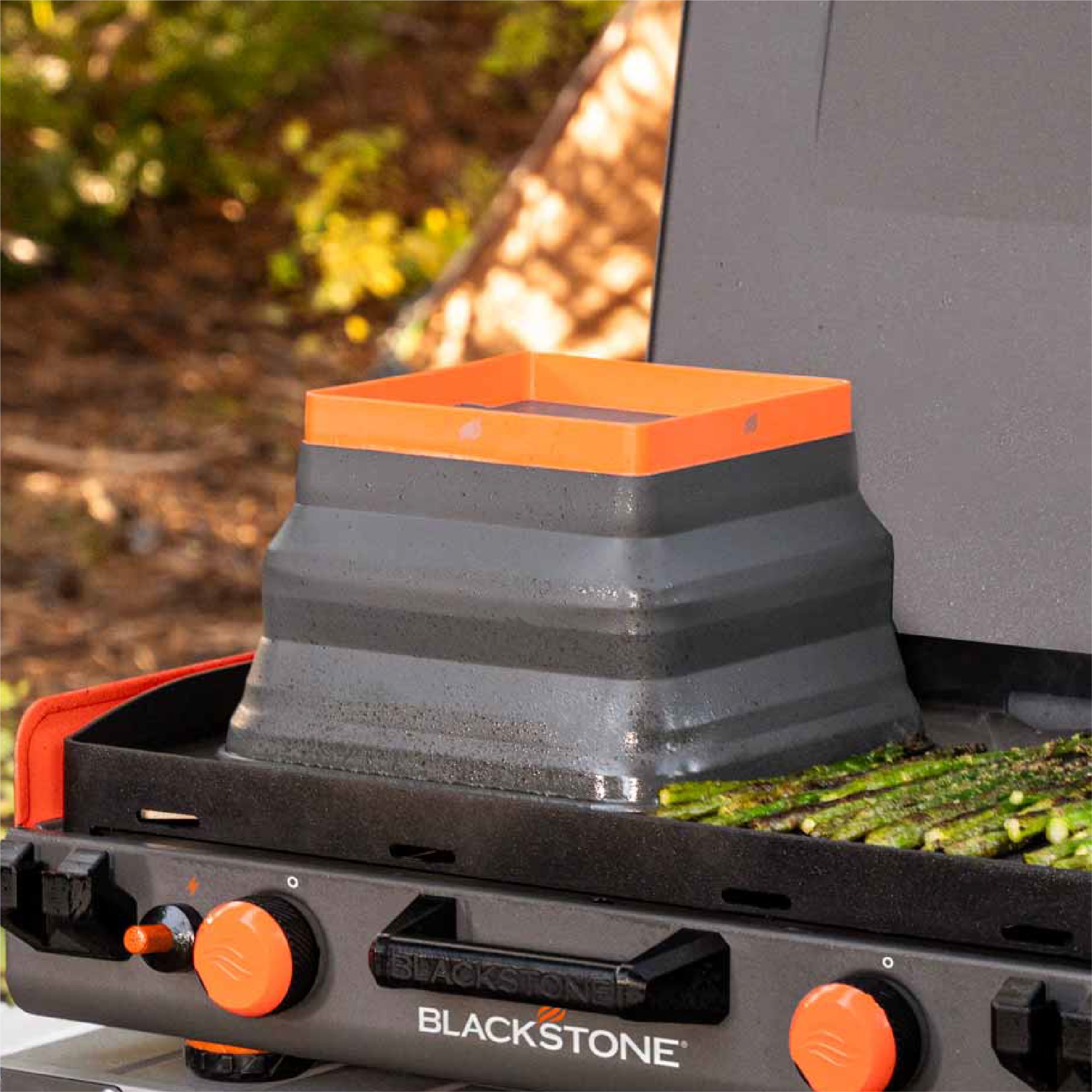 Blackstone Adventure Ready Collapsible Basting Dome with Handle
