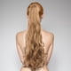 thumbnail image 2 of Xihbxyly Peluca de Cola de Caballo de Pelo Largo y Rizado, Estilo Europeo, Fácil de Sujetar, Ligera y Cómoda, con Diversos Colores y Estilos, para Uso Diario, Accesorio para Extensiones de Cabello., 2 of 3