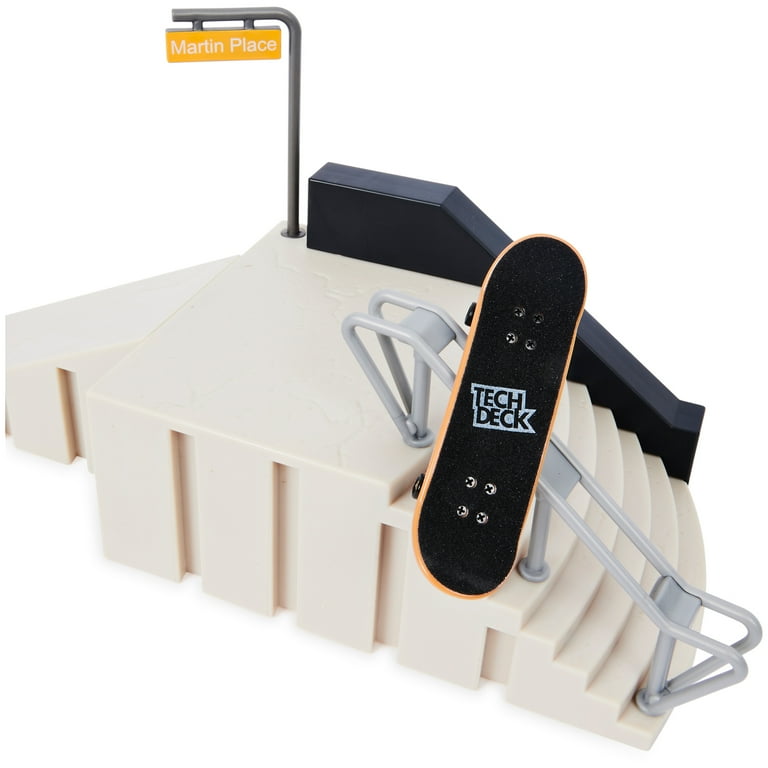 Tech Deck Build A Park World Tour Martin Place Australia Ramp Set with Signature Fingerboard