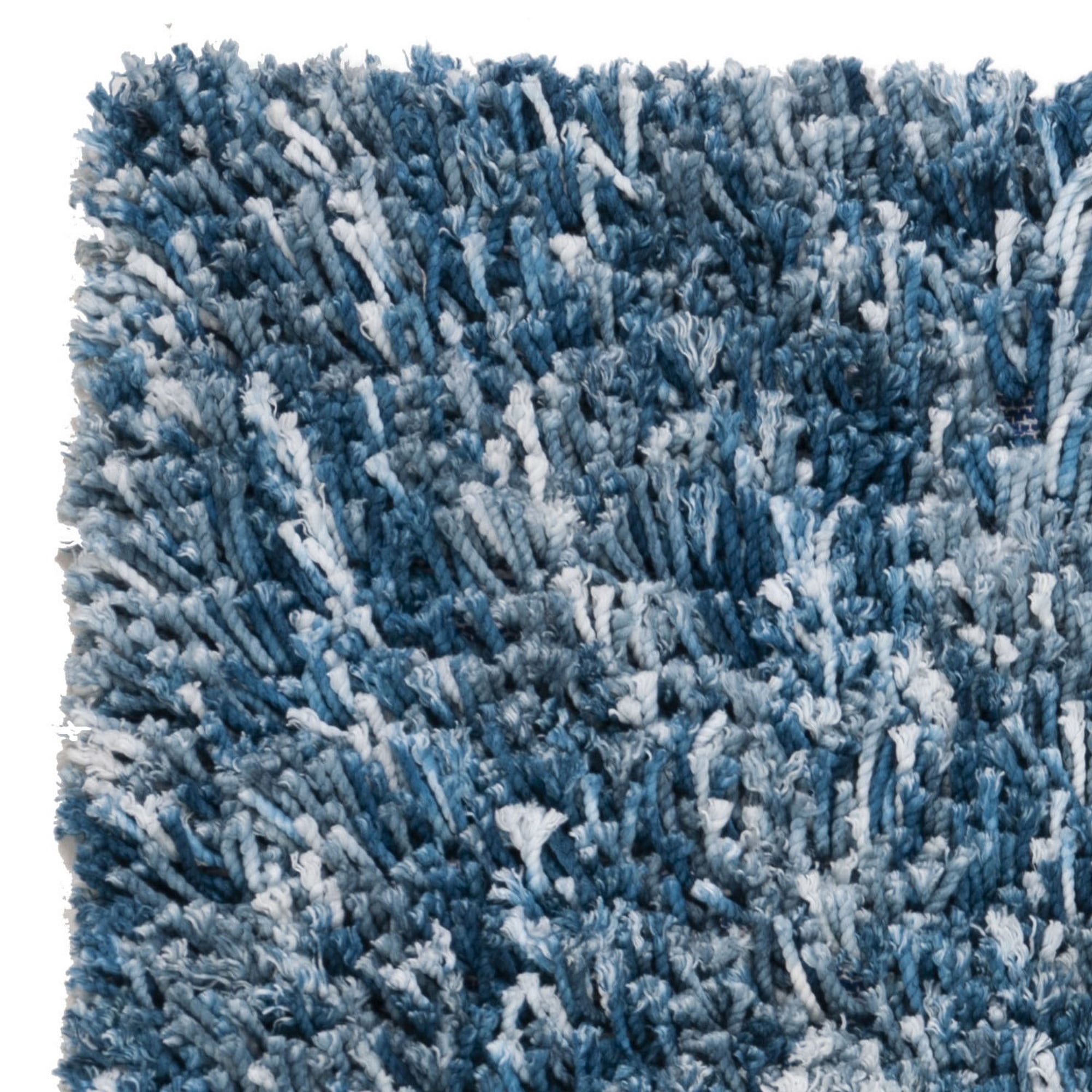 SAFAVIEH Rio Kynaston Solid Polyester Shag Area Rug, Navy/Ivory, 2'6" x 4'