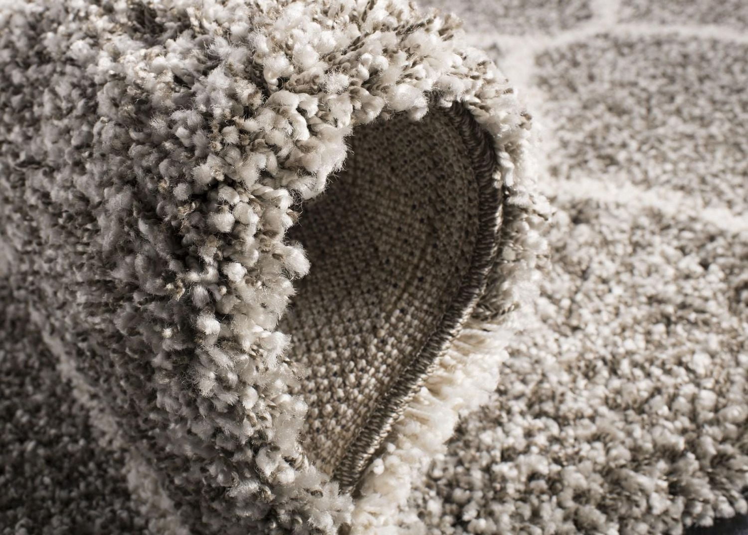 Safavieh Hudson Arline Tapis Géométrique Shag