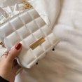 thumbnail image 3 of Retro Mujer PU Checker Cordón Crossbody Bolso Cadena Cubo Bolso (Blanco), 3 of 8