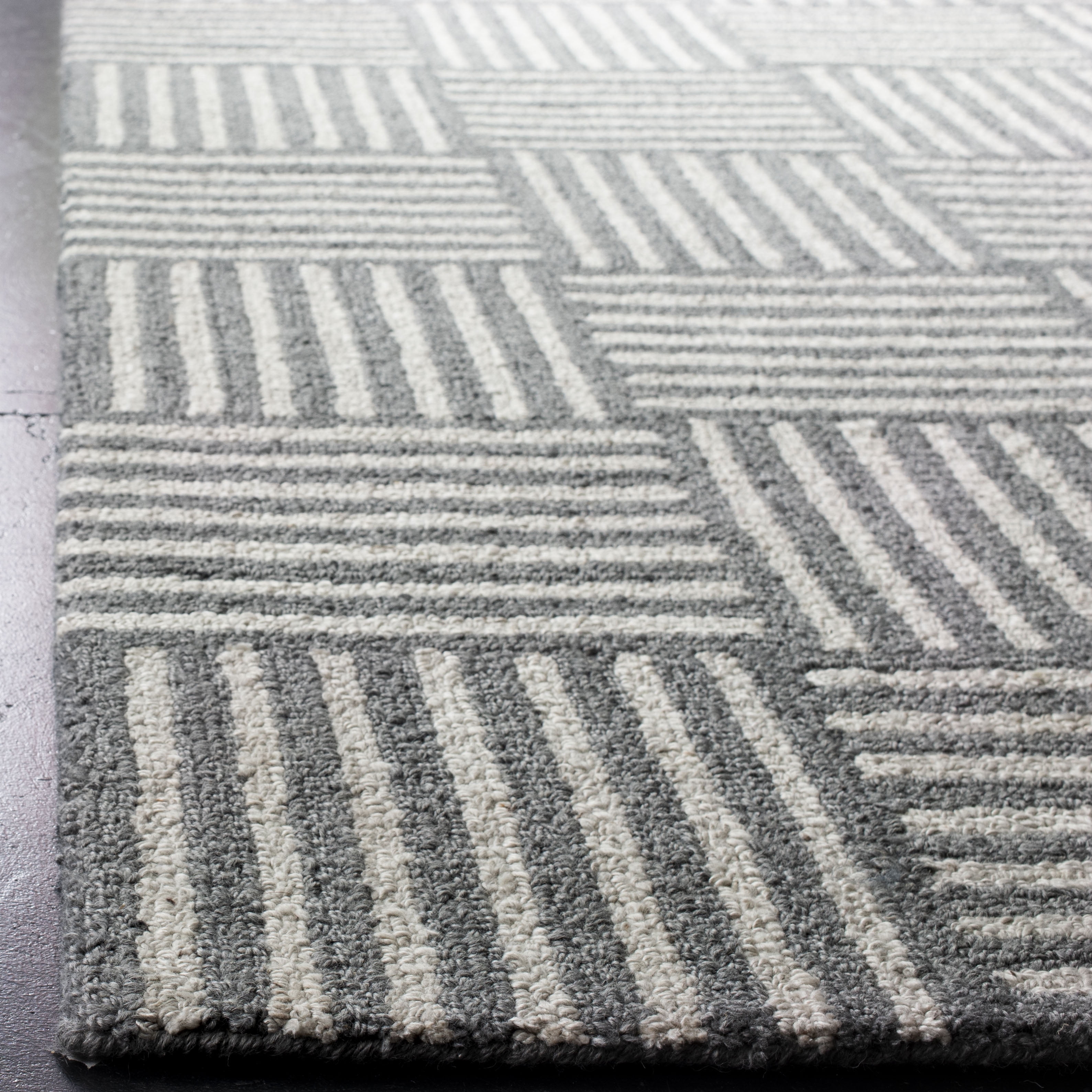 SAFAVIEH Abstract Benedict Geometric Area Rug, Ivory/Dark Gray, 5' x 8'