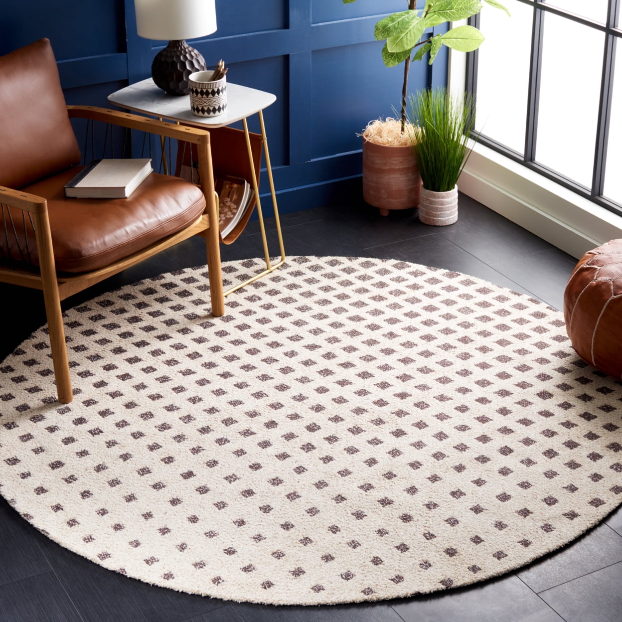 SAFAVIEH Classic Vintage Kaitlyn Checkered Area Rug, Natural/Ivory, 4' x 6'