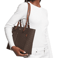 thumbnail image 3 of Bolsa Tote Michael Kors Original Medium Logo Pocket Café, 3 of 3