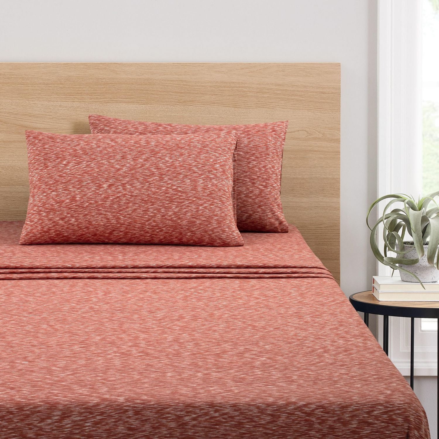 Mainstays Extra Soft Adult Jersey Bed Sheet Set, King, Red Canyon Crackle, 4 Pieces, Jersey Sheet Set Cotton