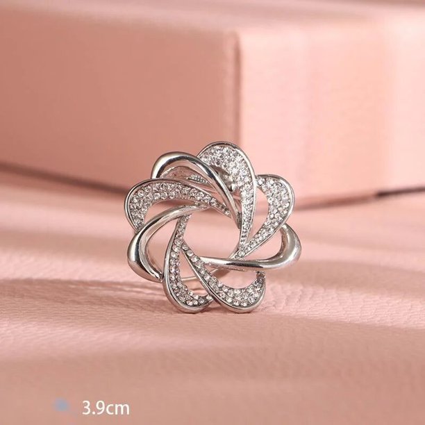 Summer Silk Scarf Buckles Brooch Dural Purpose Buttons Atmospheric T-shirt Knot Waist buckle Brooches Accessories 2022 Newest