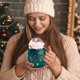 thumbnail image 1 of ¡Descuentos Únicos!, Taza de cerámica navideña con degradado perlado en rojo y verde, taza festiva con tapa, 450 ml, como regalo de Navidad para familiares, socios y compañeros de trabajo Akmoler, 1 of 9