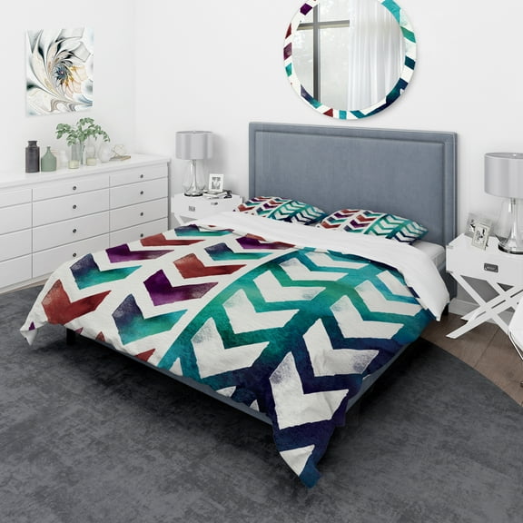 Designart 'Geometric Pattern of Red And Blue Arrows' Geometric Duvet Cover Set