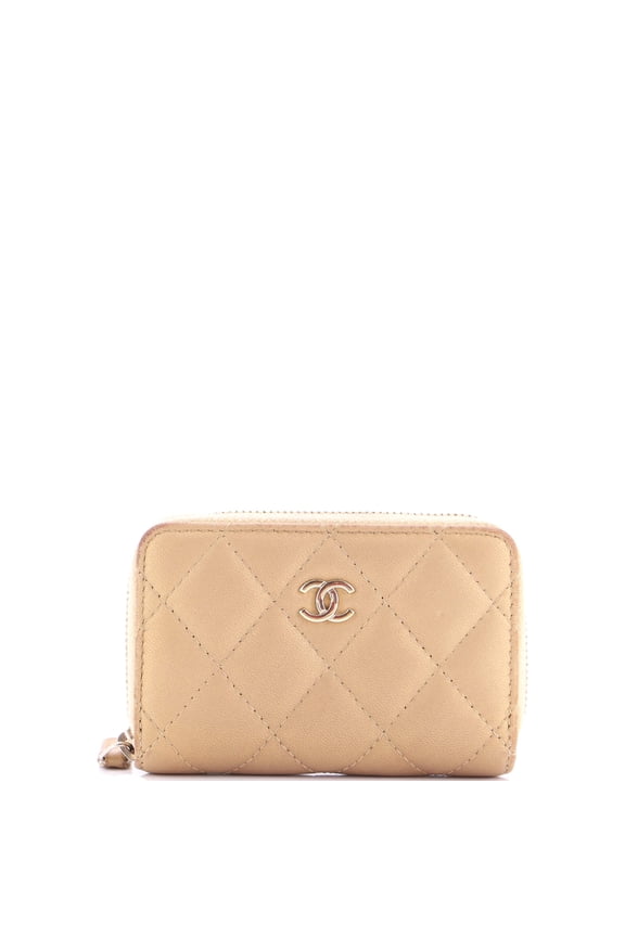 Pre-Owned CC Zip Card Holder Quilted Lambskin By Rebag