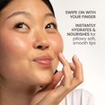 thumbnail image 4 of Crema labial Burt's Bees Sweet Mint de 15 ml que repara los labios secos, 4 of 9