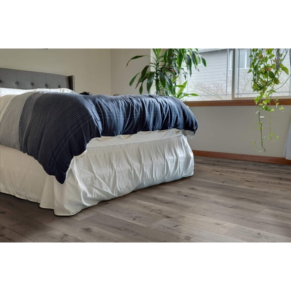 MT SHASTA 7.75 in. x 48 in. Laminate Hardwood Floor Planks 20.4 sq. ft. (8 planks)