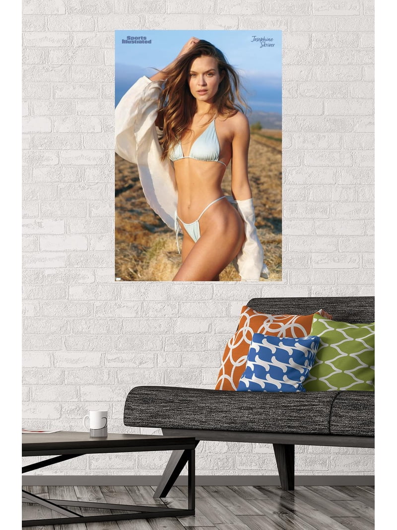 Sports Illustrated: Swimsuit Edition - Josephine Skriver 21 Wall