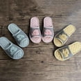 thumbnail image 2 of Zapatillas de tela engrosada de tres capas para parejas de hombres y mujeres, zapatillas de piso de madera para interiores para el hogar, pequeñas a cuadros, 2 of 3