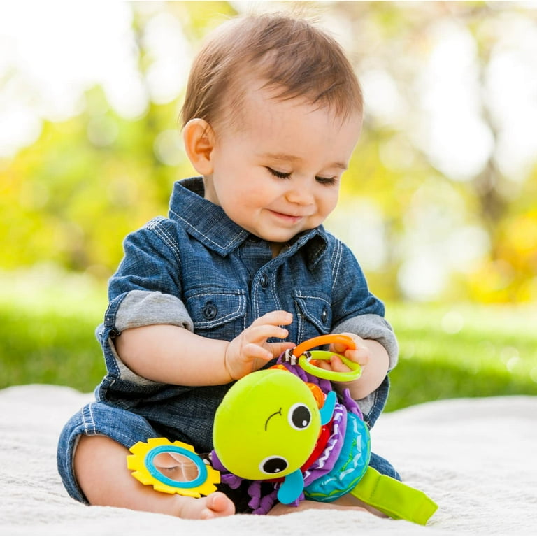 Infantino Hug and Tug Pulldown Musical Bug 6 12 Months Green