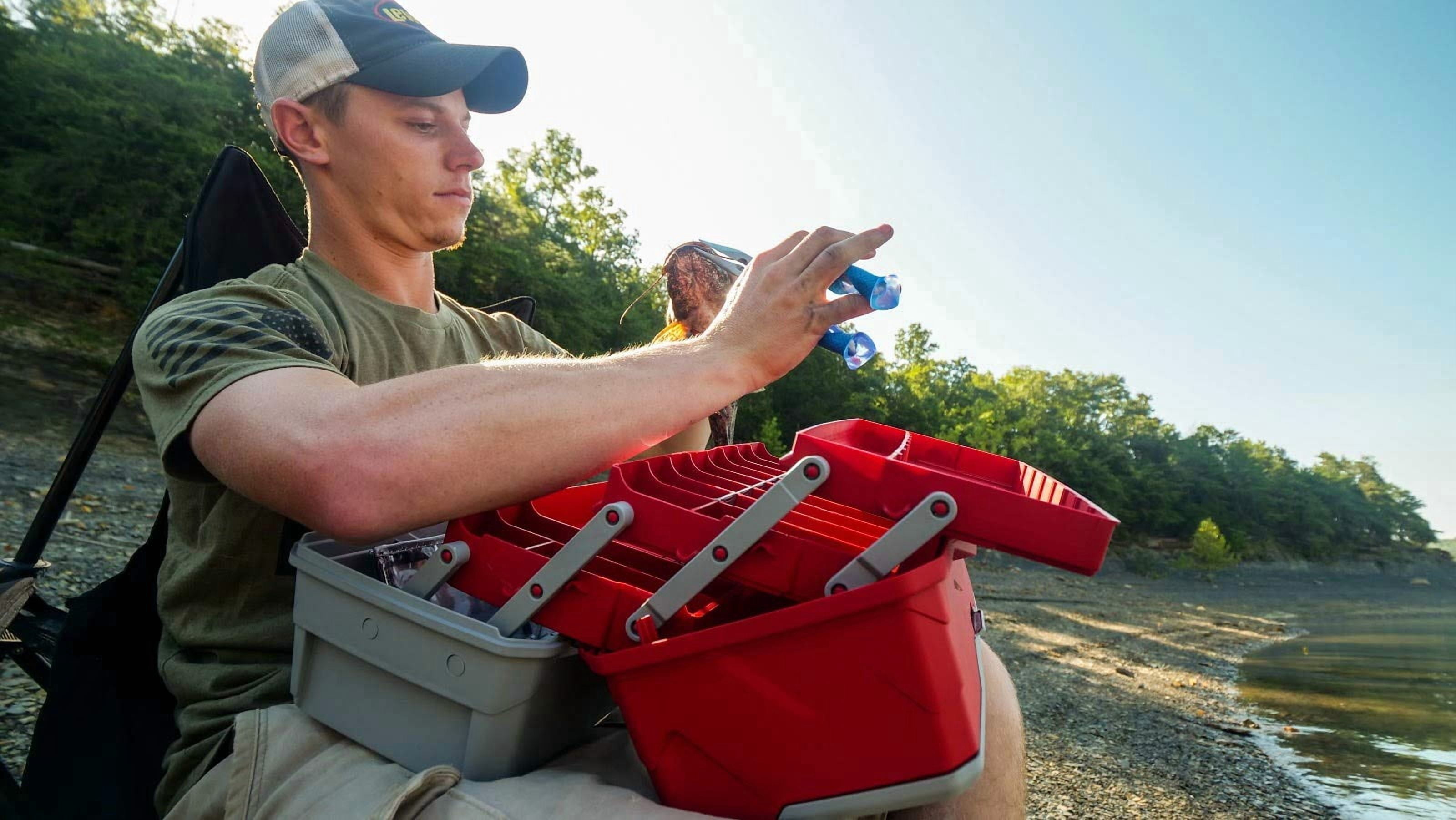 Outdoors 6383tb 3-tray Tackle Box - Classic Fishing Lure Storage Organizer  Large Portable 32 Tray Compartments Red/gray