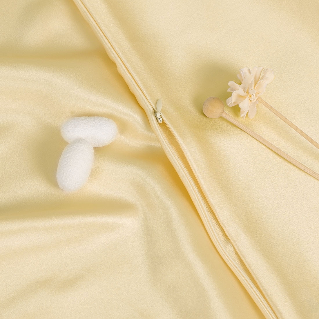 PiccoCasa Set of 2 Silk Pillowcase for Skin Both Sides 25 Momme Silk Queen Gold