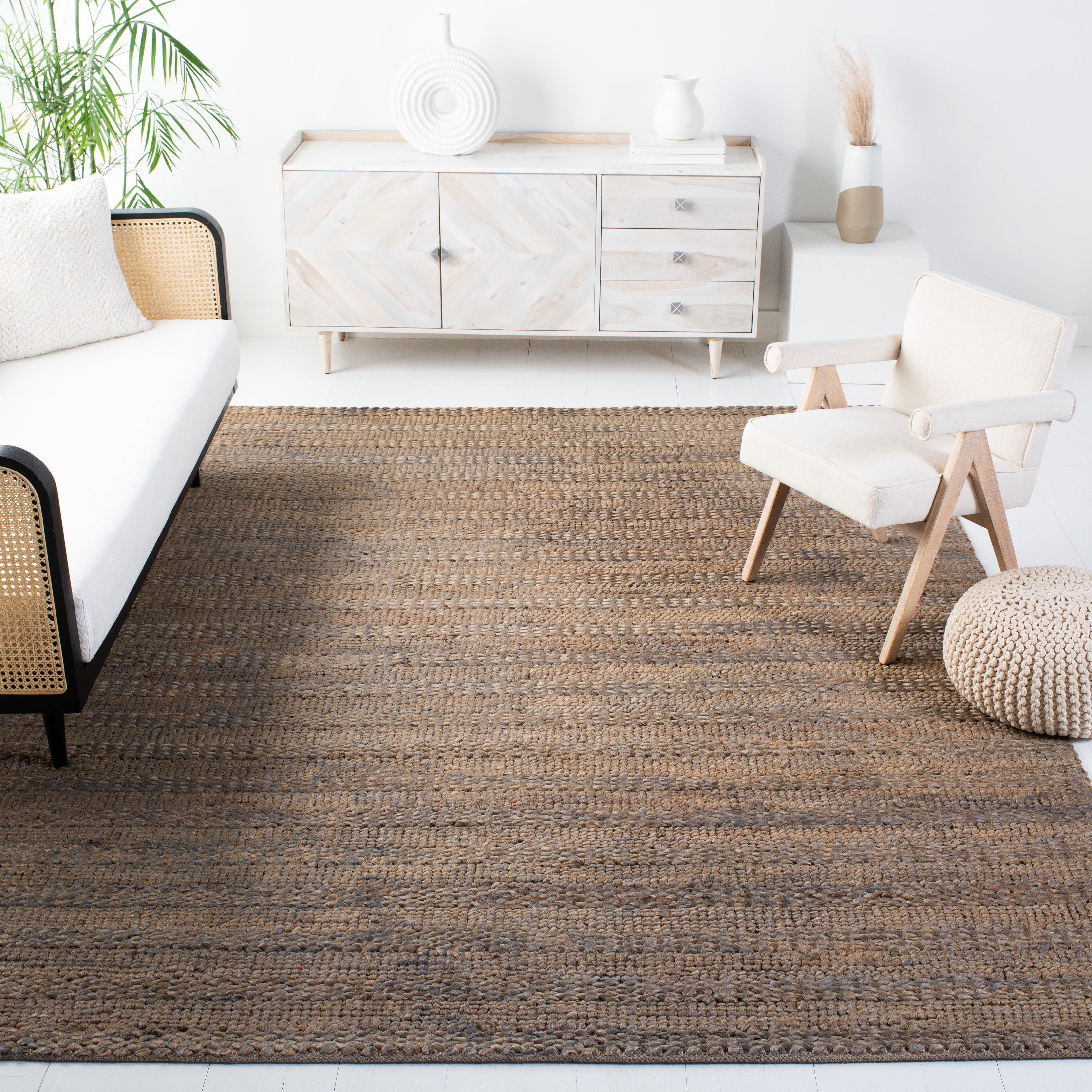 SAFAVIEH Natural Fiber Henrika Geometric Area Rug, Beige, 8' x 8' Square