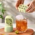thumbnail image 4 of Moldes de cubitos de hielo de silicona con tapas para paletas caseras, comida para bebés, bocadillos congelados, reutilizables, que ahorran espacio, multiusos, colores variados, 4 of 6