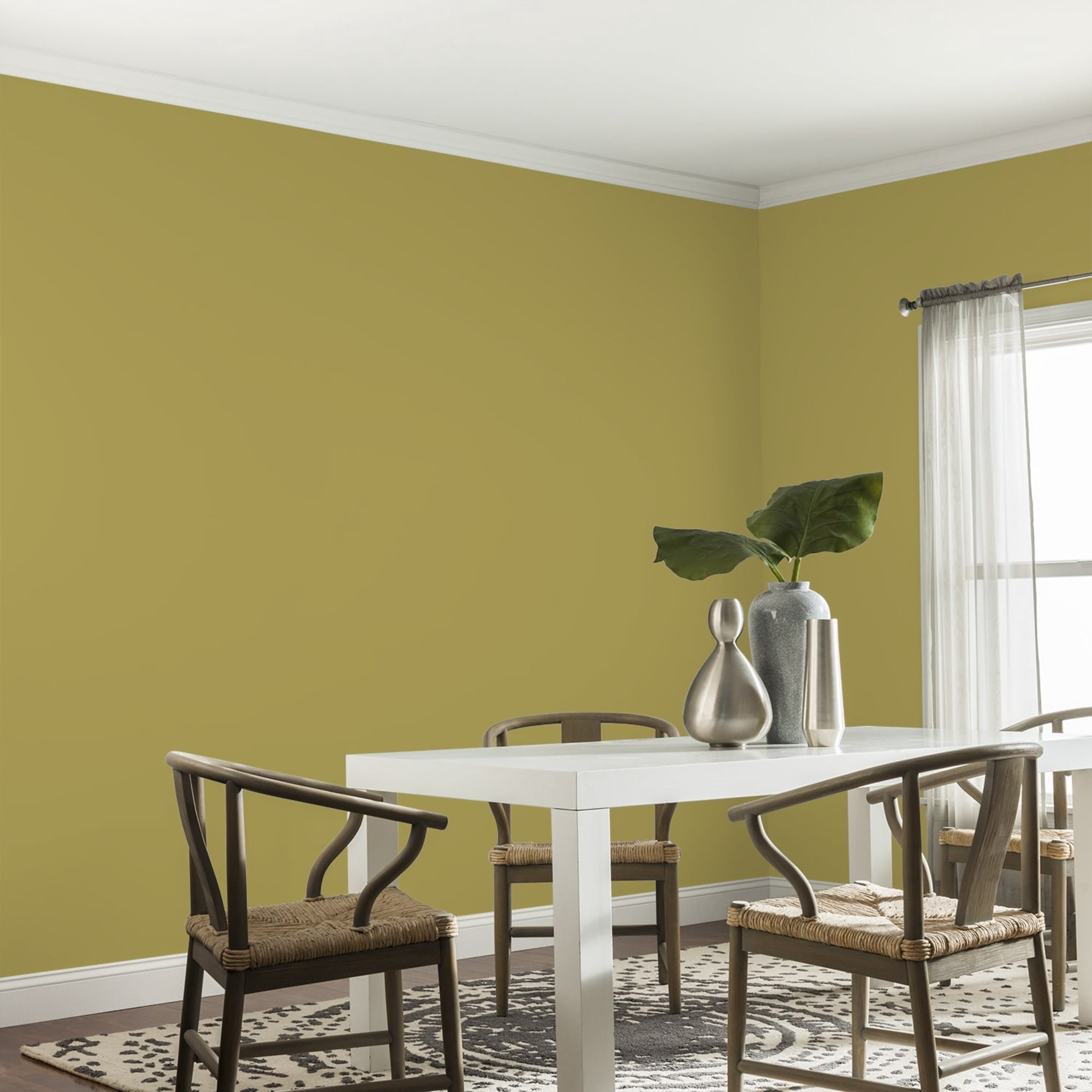 Glidden One Coat Gremlin / Green Eggshell Interior Paint with Primer, 1 Gallon
