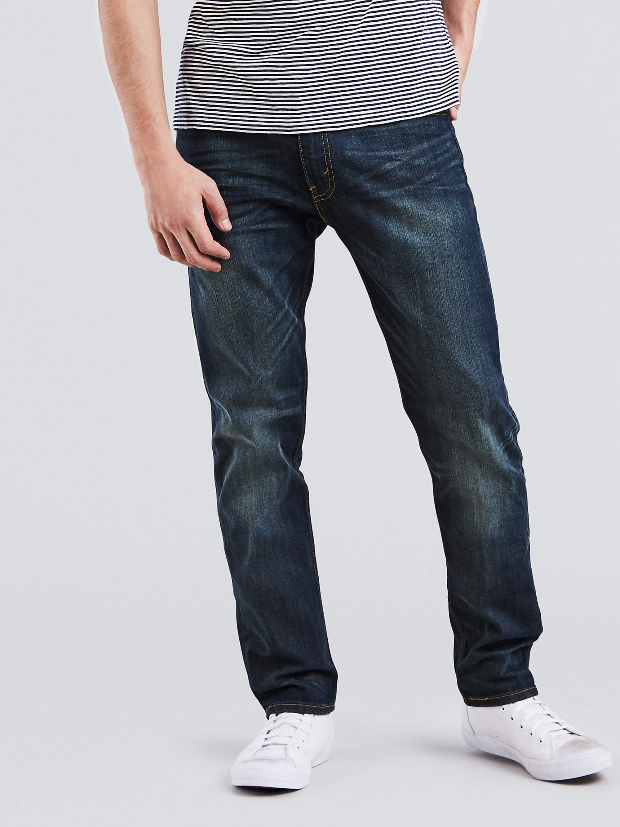 Levi's Mens 502 Regular Fit Stretch Tapered Jeans