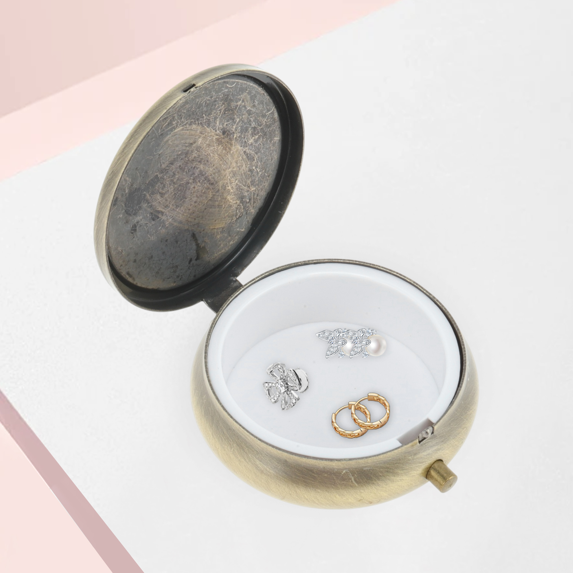 Unique Bargains Durable Round Matte Pill Case Gold Tone 1 Pc [1 Grid] Gold Tone