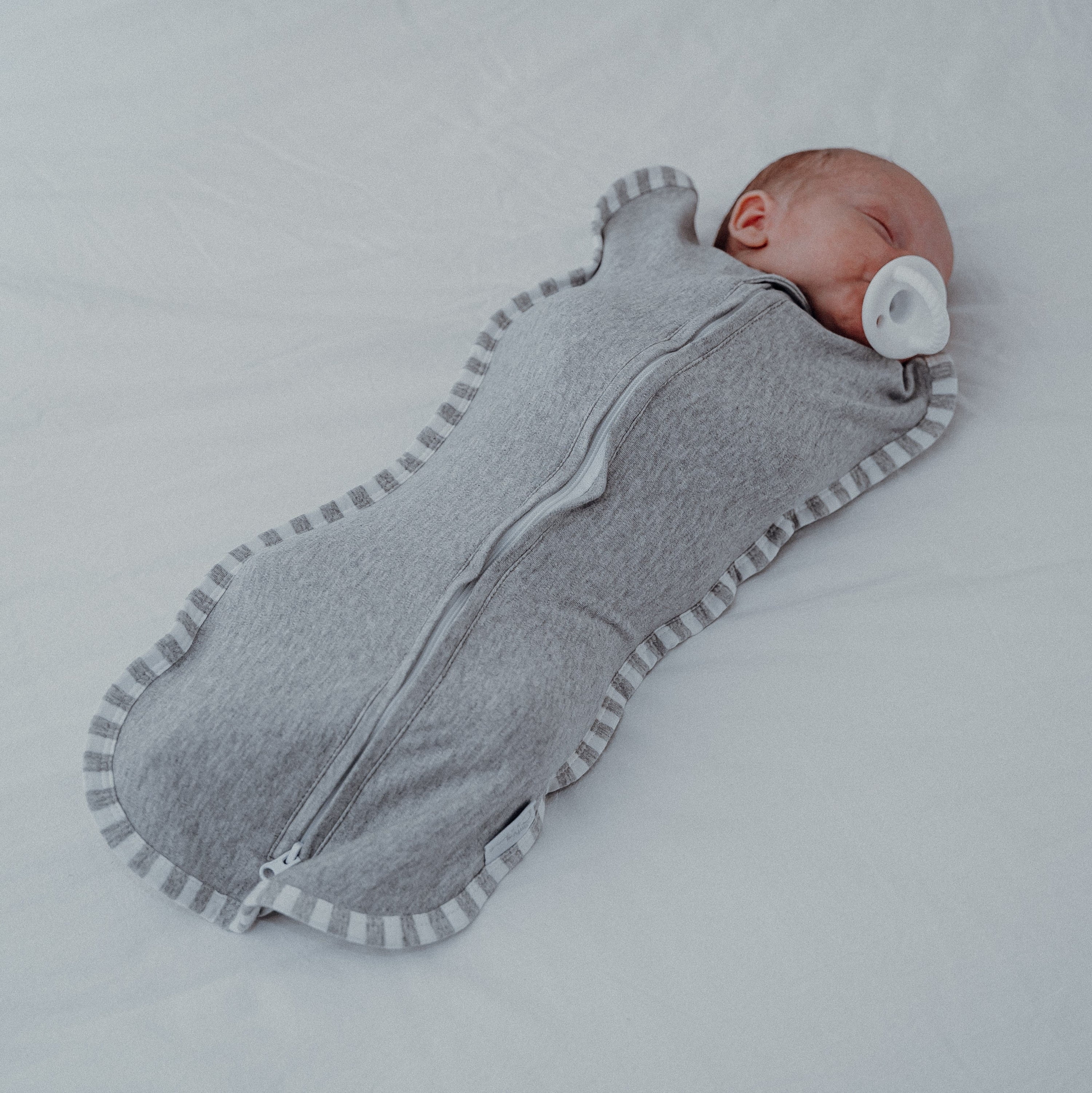 Comfy Cubs Swaddle Blanket Baby Girl Boy Easy Zipper Wrap 2 Pack Infant (Small 0-3 Months, Grey)