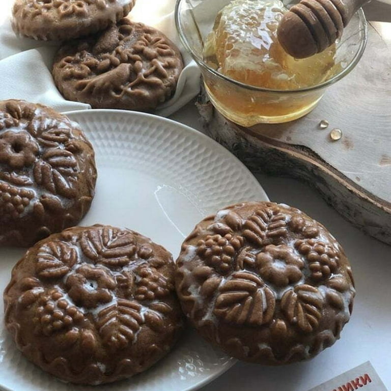Raspberry Shortbread Mold, Carved Wood Gingerbread Cookie Biscuits