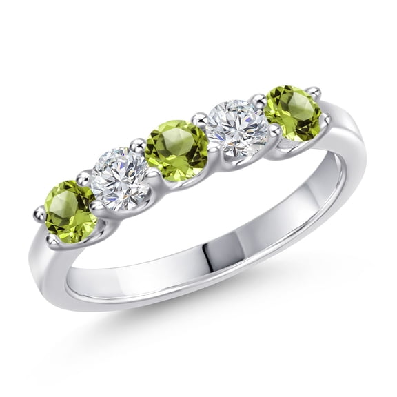 Gem Stone King 925 Sterling Silver Green Peridot and Lab Grown Diamond Wedding-Bands Ring for Women | 0.96 Cttw | Round 3.5MM | Gemstone August Birthstone | Size 7