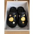 thumbnail image 4 of Zapatos de jardín con agujeros, bonitos zapatos de queso para mujer y hombre, zapatillas para mujer, sandalias de playa antideslizantes de verano para padres e hijos, 4 of 5