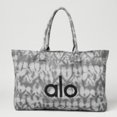 thumbnail image 1 of Alo Yoga Tie-dye Carryall, 1 of 3