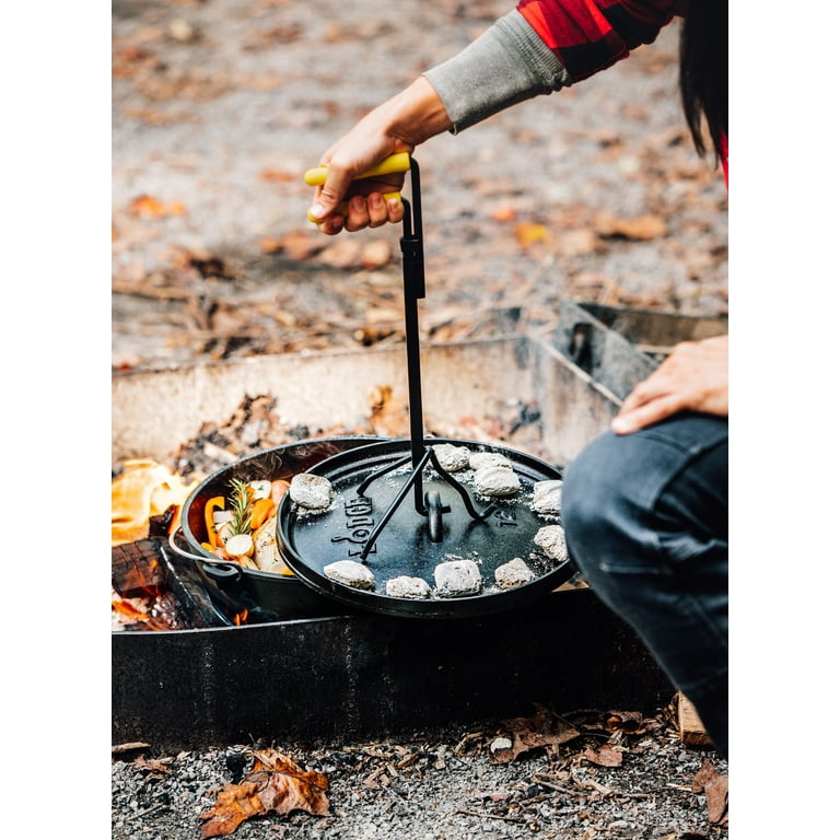 Lodge Cast Iron Camp Deluxe Lid Lifter w/ squeeze grip handle