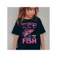 thumbnail image 1 of Camiseta de manga corta 100 % algodón con estampado "MOVE OVER BOYS FISH", cómoda y casual para niñas., 1 of 7