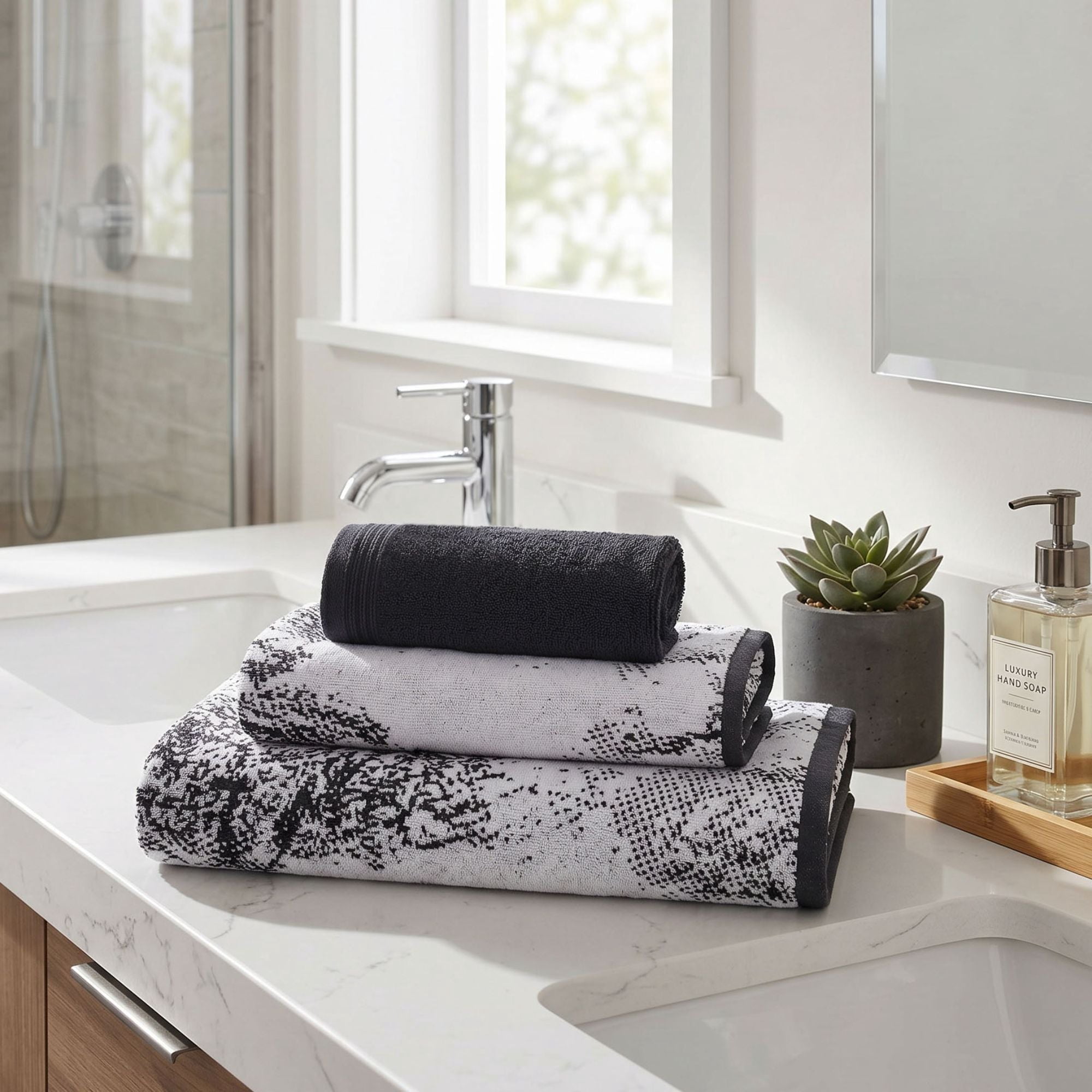 Superior Marble and Solid Jacquard Assorted Cotton 3 Piece Towel Set, Black
