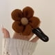 thumbnail image 1 of Horquilla para el pelo Xihbxyly con flores de invierno y temperamento, 1 of 3