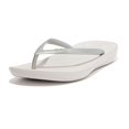 thumbnail image 1 of Chanclas FitFlop iQushion de goma plateadas para mujer, talla 10 US, 1 of 8