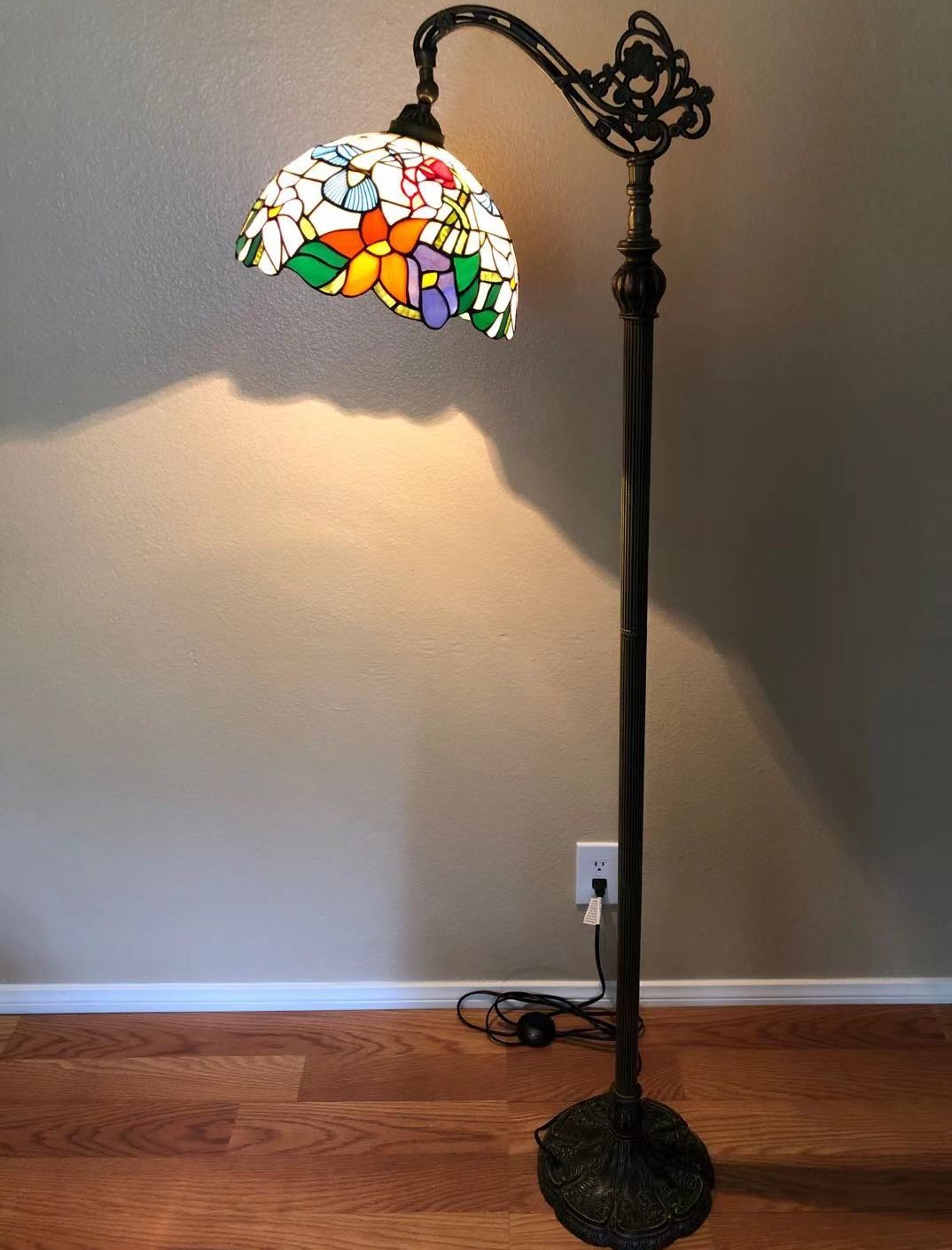 Tiffany Floor Lamp Stained Glass Hummingbird Flowers LED bulb included Gooseneck Adjustable Corner Standing Reading Light for Living Room Bedroom 20"W*12"D*63"H