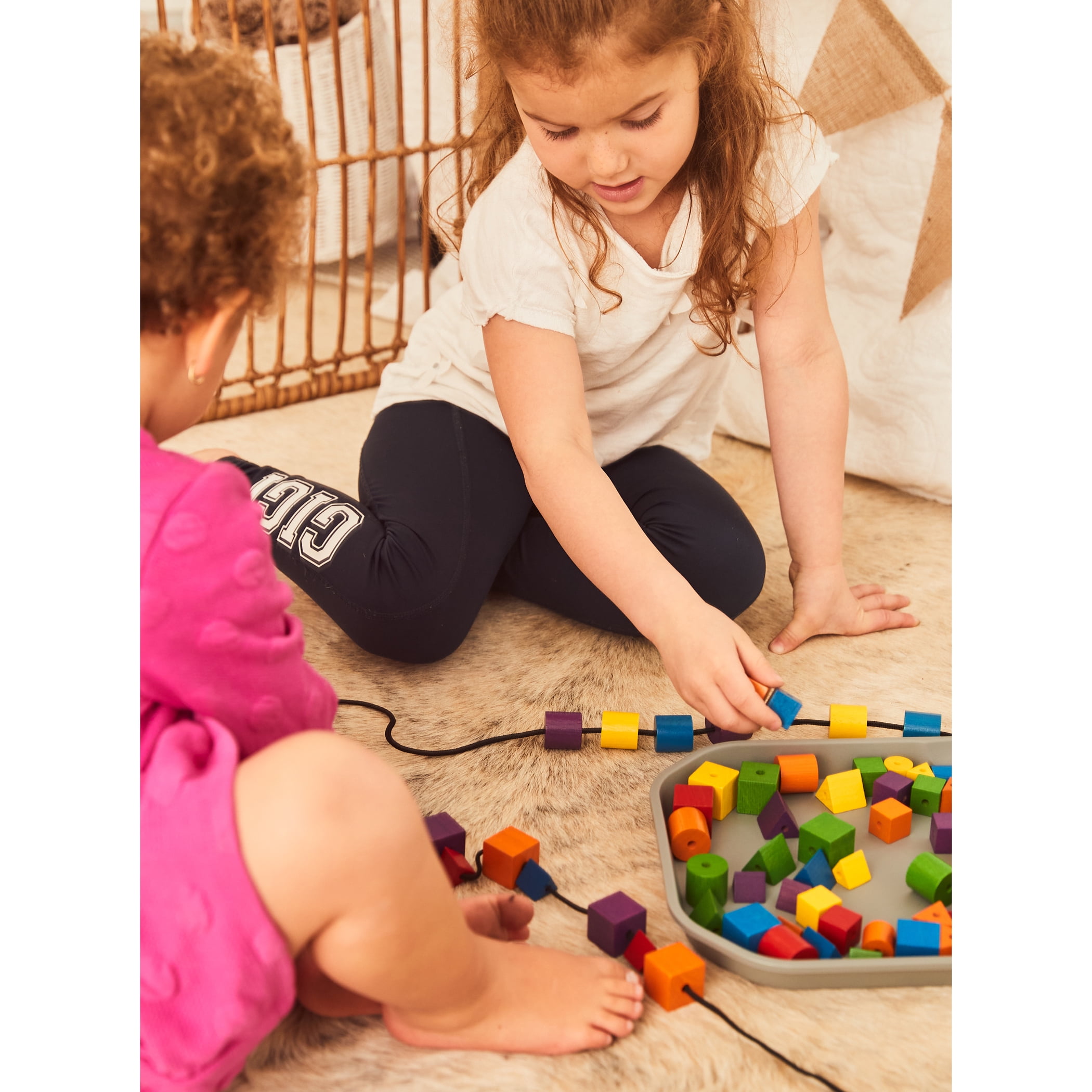 edxeducation FunPlay Attribute Beads - 72 Wooden Lacing Beads + 2 Laces + 40 Activities + Messy Tray