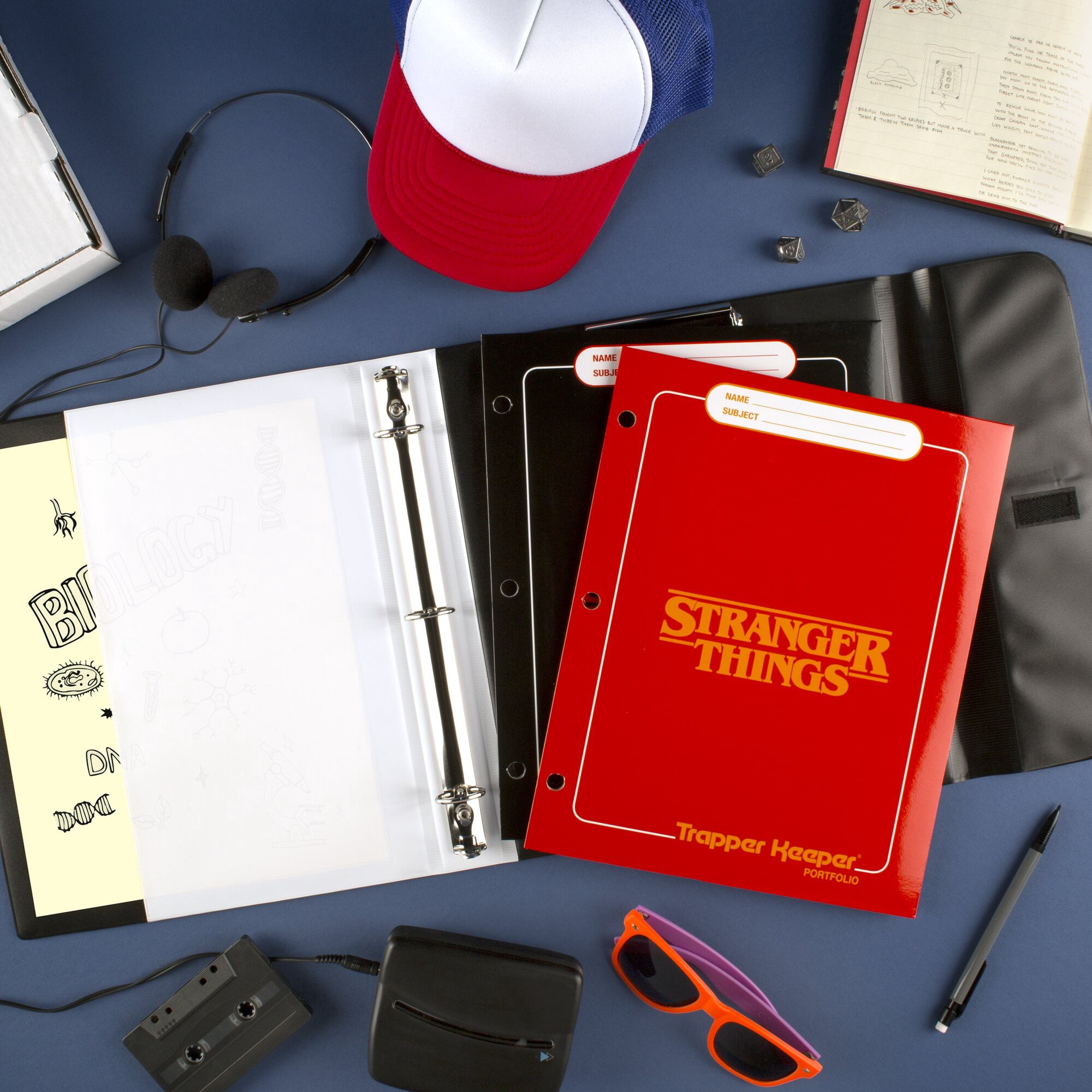 Trapper Keeper STRANGER THINGS Binder Creatures - Trapper Keeper