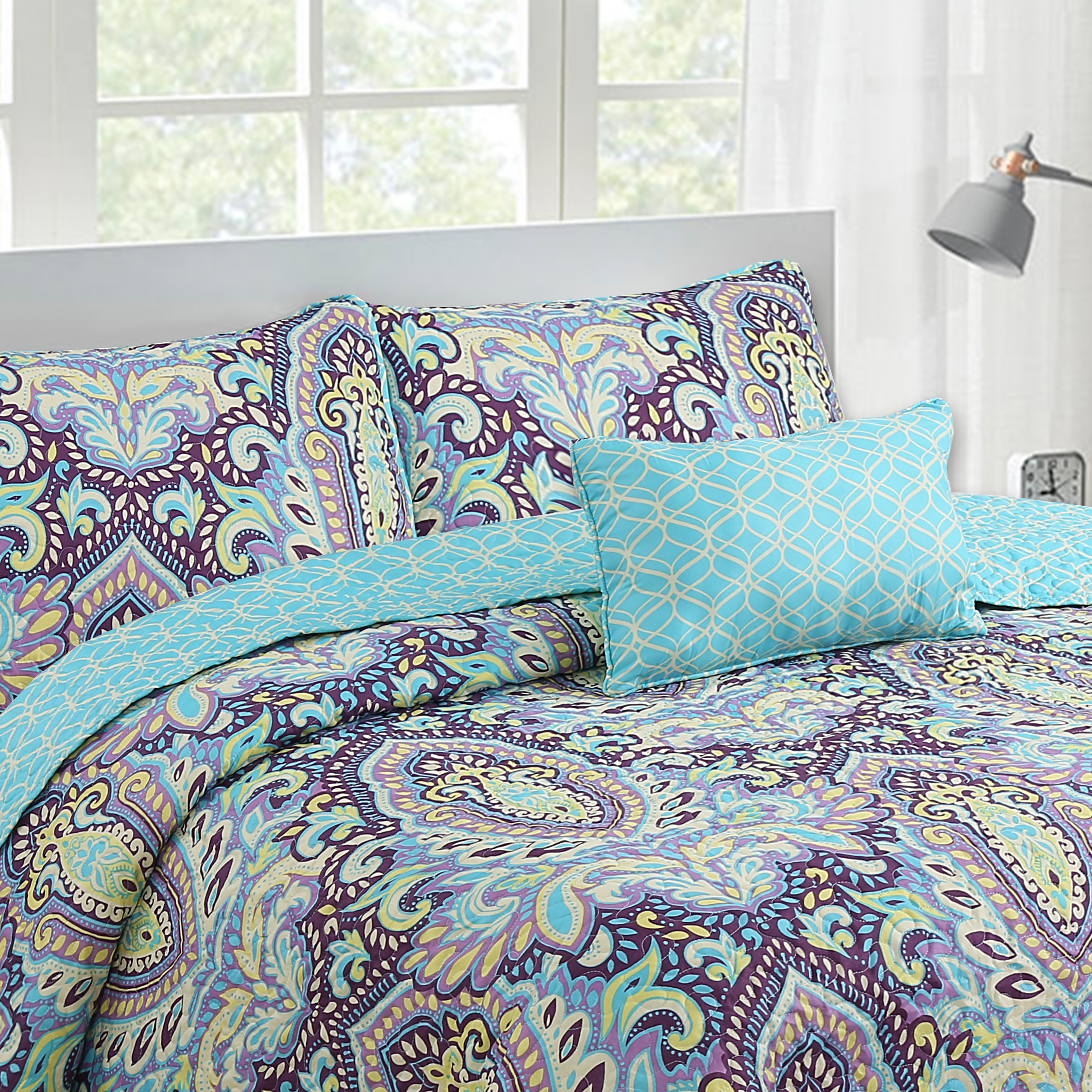 Felicity Jewel Blue 4-piece Reversible Machine Washable Quilt Set Twin